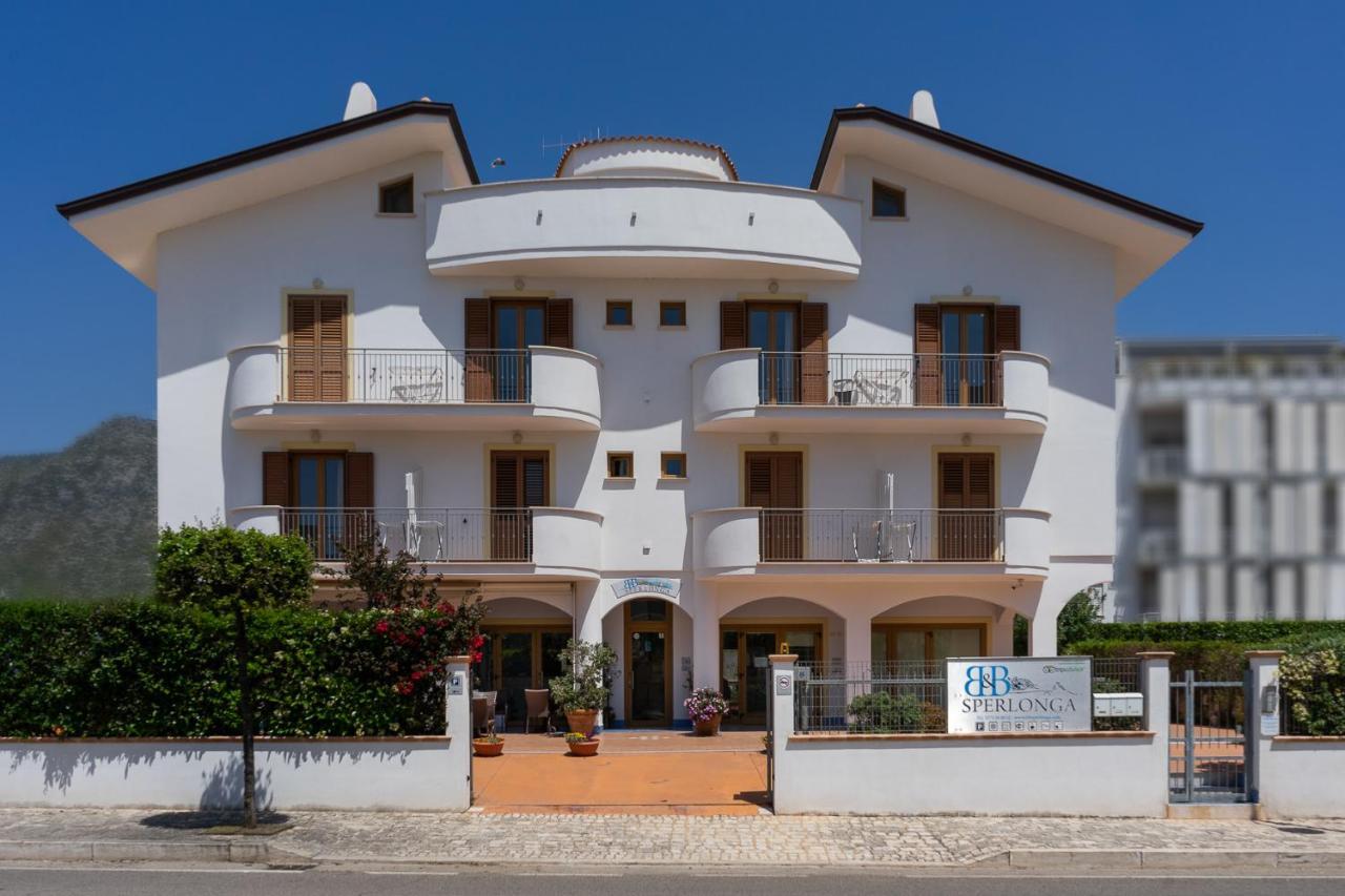 B&B Sperlonga Nocleg ze śniadaniem